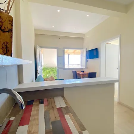 Nissaki Artemis By Sealand Daire